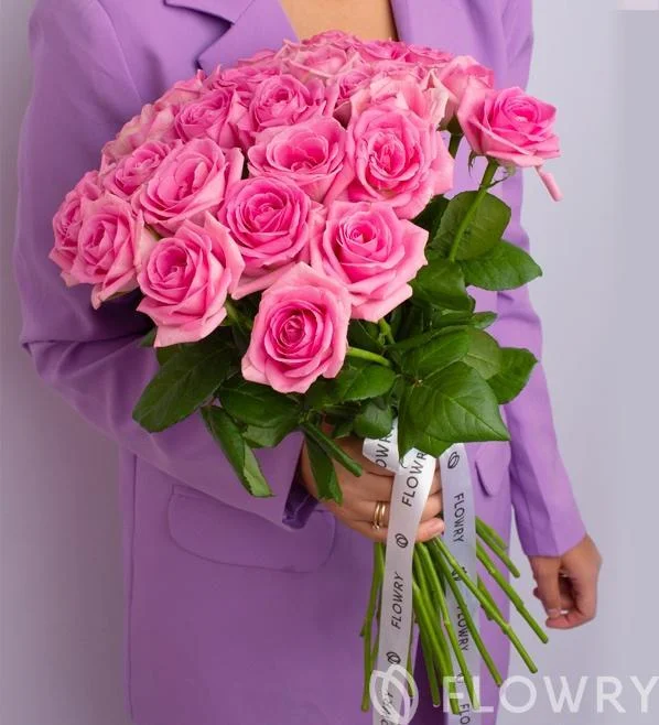 букет из розовых роз