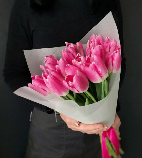 розовые тюльпаны