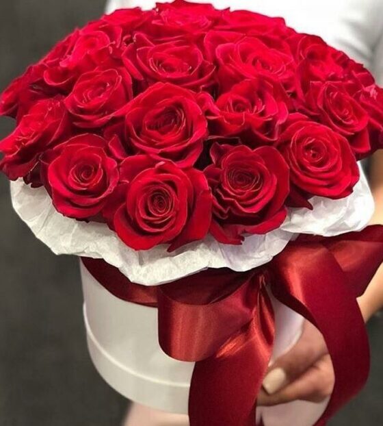 Розы в коробке