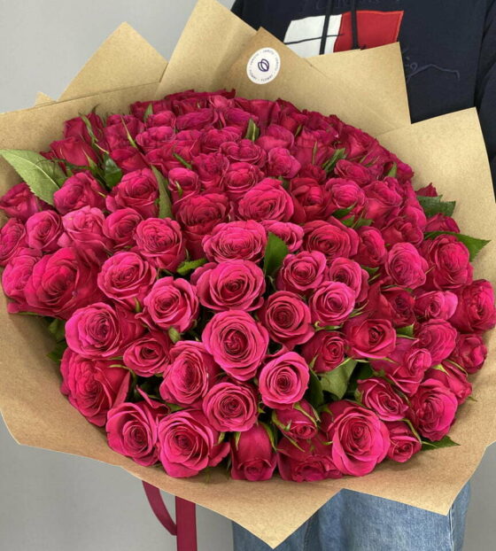 101 малиновая роза кения