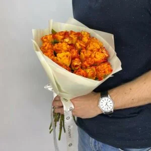 оранжевые розы 40 см