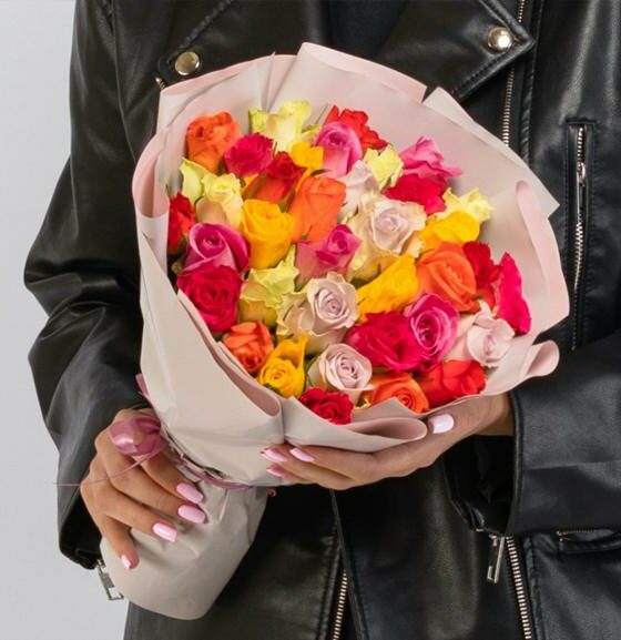 микс из 35 кенийских роз