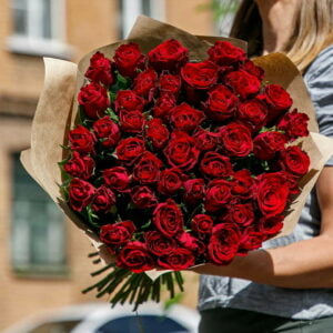 51 красная роза кения