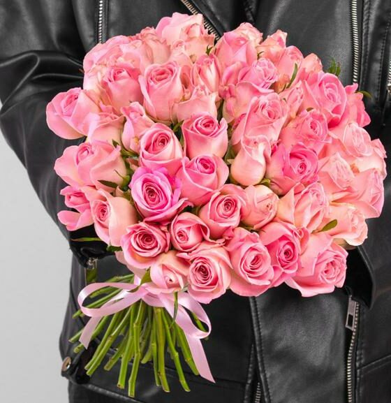 51 розовая роза кения