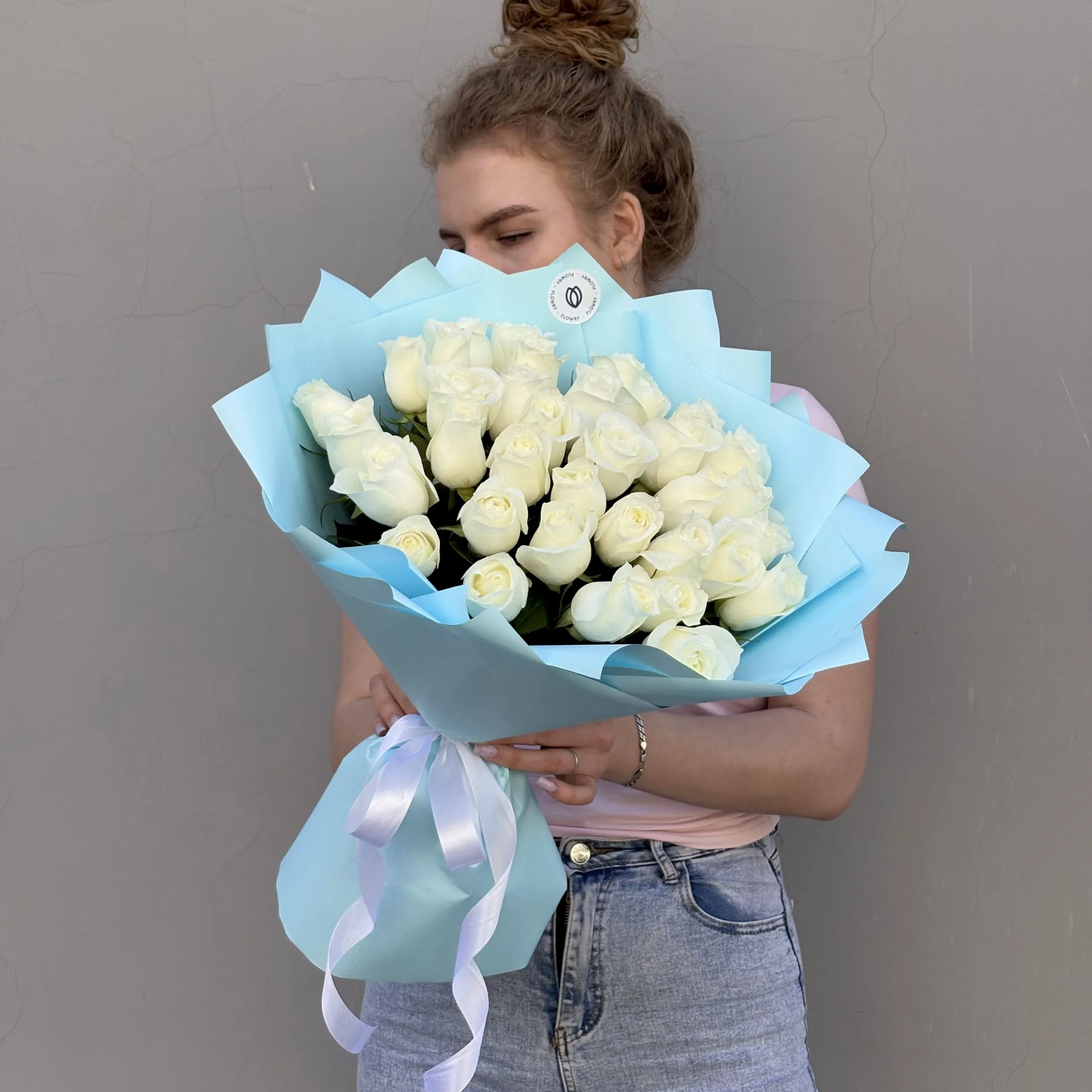 цветы 35 белых роз