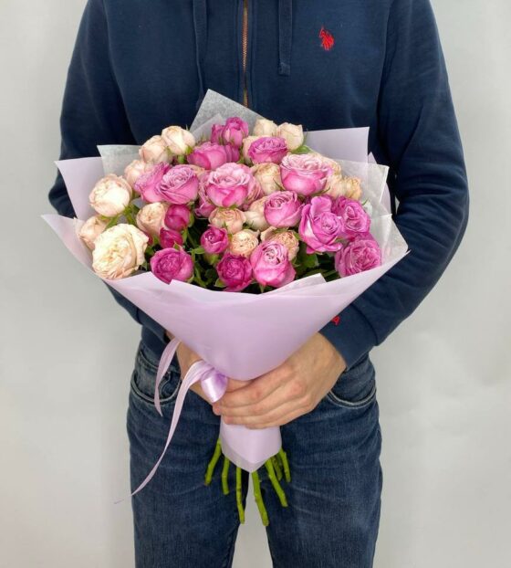 кустовые розы букет