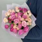 букет из кустовых роз