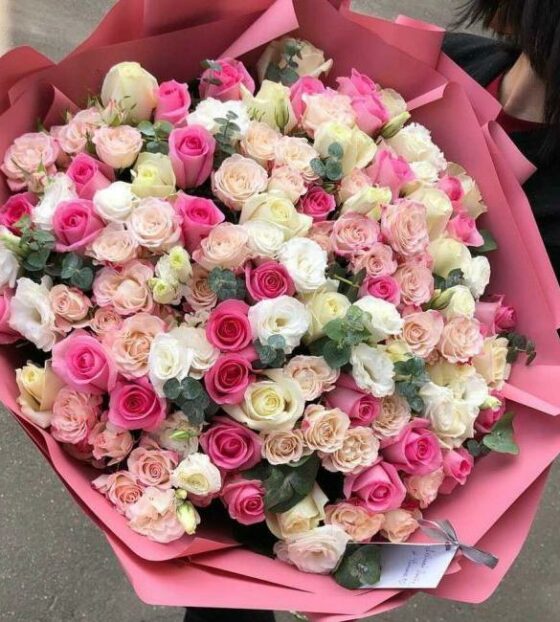 дорогой сборный букет