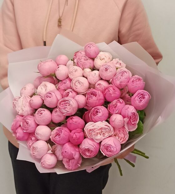 пионовидные розы