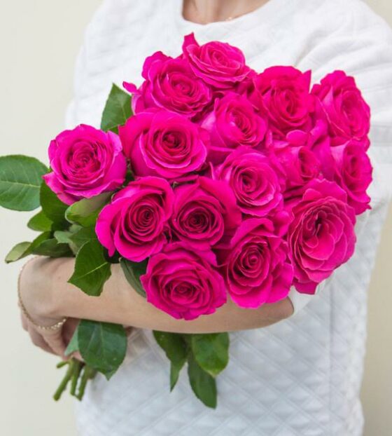 15 розовых роз эквадор