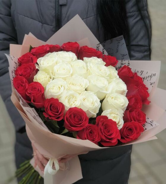 35 роз букет