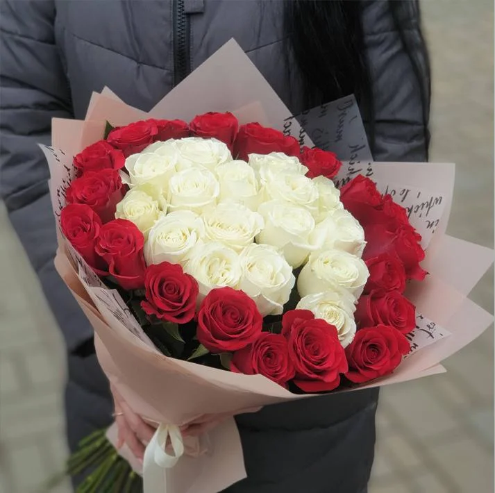 35 роз букет