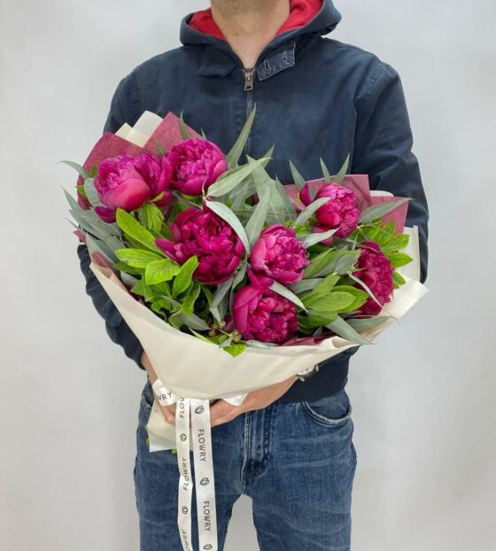 букет из пионов