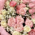 Букет из кустовых и одноголовых роз — изображение 5