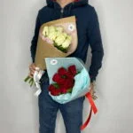 Комплимент из 9 белых роз — изображение 4