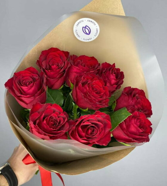 красные розы мини букет