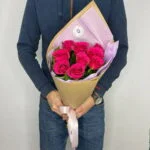 букет из малиновых роз