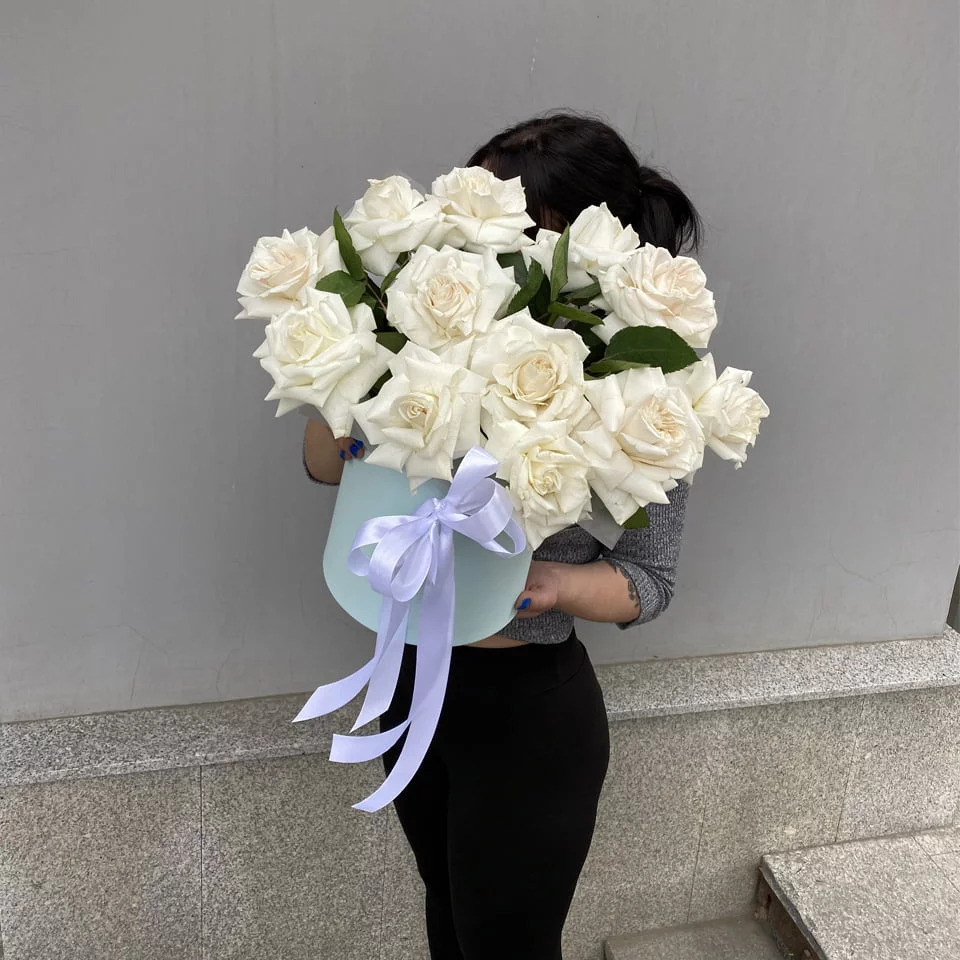 французские розы в коробке