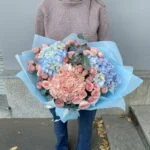 сборный букет с гортензией