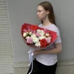 авторский букет с красной розой