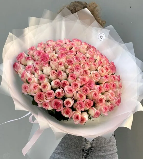 букет из 101 розы джумилия