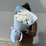 Букет из 5 пушистых хризантем — изображение 2