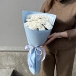 Букет из 5 пушистых хризантем — изображение 4