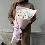 Букет из 5 пушистых хризантем — изображение 7