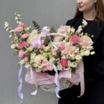 авторская цветочная корзина розовая